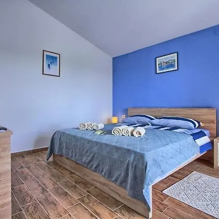 Luxury With 4 Bedrooms And Private Pool Svetvinčenat